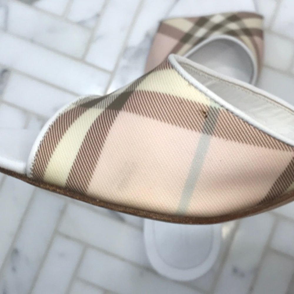 Burberry white, nova check plaid kitten, heel sandal Size 38 - Picture 11 of 12
